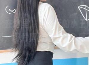 微密圈 – 在这里，120斤的小王同学的学妹在线，图片真的是“太会摆了”！
