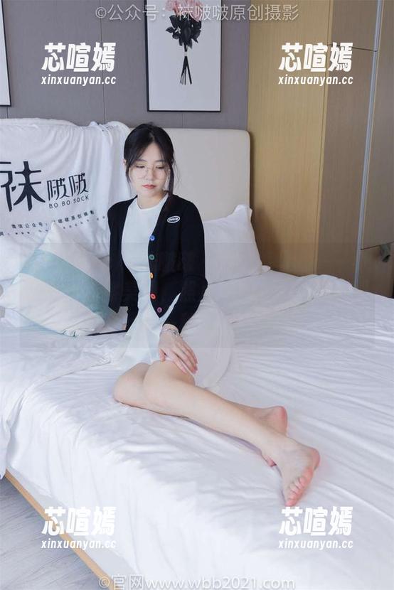 BoBoSocks袜啵啵 - 校服裤里丝——小甜豆的花絮美图，照片一换姿势，果然别有一种风味。