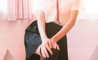 Feilin嗲囡囡 – SiByl李思宁的粉色网盘，真让人不想点开，怕失去自我。
