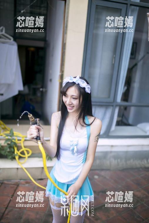GIRLT果团网 - 《王语纯的灰丝套图》：就像一杯奶茶，越看越想喝？