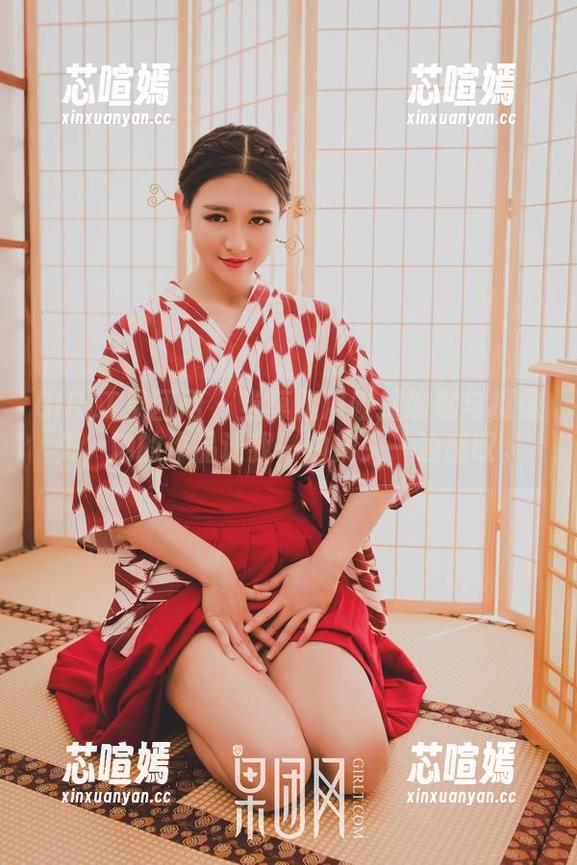 GIRLT果团网 - 当莫雅淇碰撞瑜伽与摄像头，她的作品让我一边挠头一边感叹。