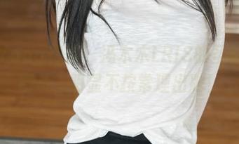 HuaYang花漾 – 冯木木LRIS的圣诞定制图片，明显不按常理出牌！