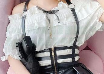 警告：KuukoW高清套图里的Rosaria美女会让你点赞停不下来！