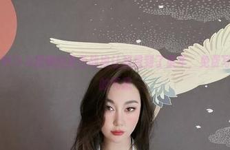 微密圈 – MIYA和她的黄色战袍让我想到了童年，免费写真有甜蜜的气息