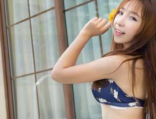 MiStar魅妍社 – 美昕Yumi在雪花上，高清照片中的圣诞，不拍也白不拍啊