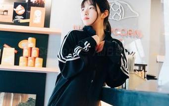 福利新的一滴！Sonson(손손)的白色写真，清新又诱人
