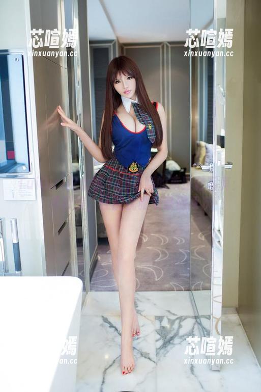 TuiGirl推女郎 - 潘娇娇的高跟鞋写真：不仅美，还能优雅地跌倒两次