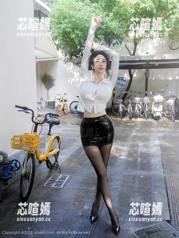 Xiuren秀人网 - 咖啡，Candy糖糖，女仆扮演得很到位，图包充满诚意，请不要犹豫！