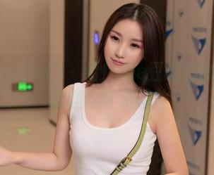 Xiuren秀人网 – 看！奶e豆的白衬衫在网盘里的时光碎片