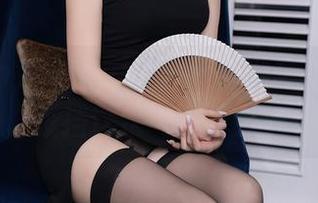 Xiuren秀人网 – 江真真泳池套图，谁能抵挡这水气？真会玩