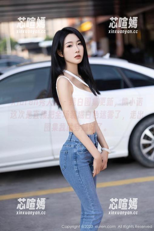 Xiuren秀人网 - 纯白图集更新，熊小诺这次是直接把全场装成白色迷雾了，走出图集我就穿越好了。