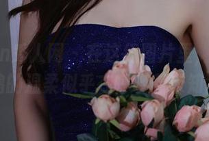 Xiuren秀人网 – 在这组图片里，盼盼已鸠的温柔似乎在呼唤着未知。