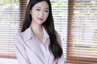 Xiuren秀人网 – 糯美子MINIbabe私拍，奶牛背后的另一种温柔
