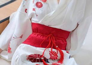 Xiuren秀人网 – 运动？不，其实只是糯美子在秀衣服的免费照片