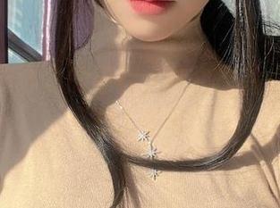 看，一北亦北的福利，纯白图片也能让你想入非非