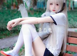 谁说五更百鬼只会拍照？她的泳装美图也是一绝啊