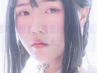 今汐这组纯白图集，恍惚间让我想起了童年的白开水。