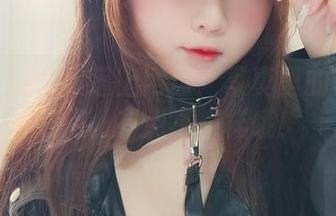 当依依超级懒遇上网盘：写真里的丰满十二月，有点不一样哦！