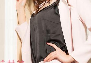 克拉女神 – 妮子带你看校服写真，听说勾引隔壁班的小哥哥技巧满分！