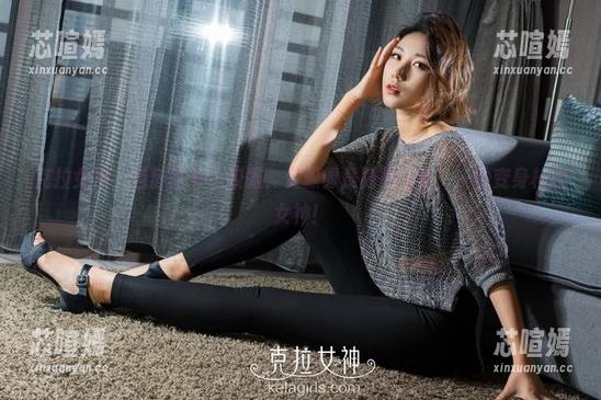 克拉女神 - 当静宜穿上校服，资源像是隐形斗篷，一秒变身校园女神！