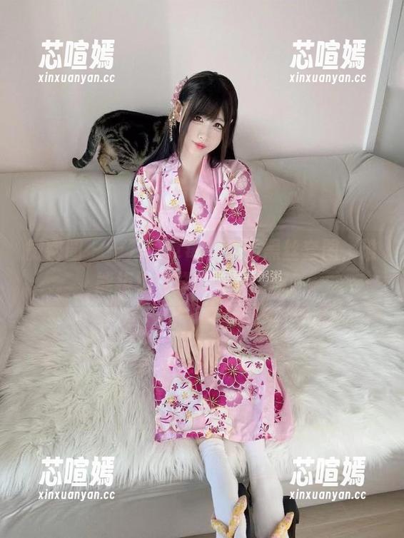 微密圈 - 十万口草莓粥粥的黑丝套图，谁能拒绝这样的小宇宙呢？