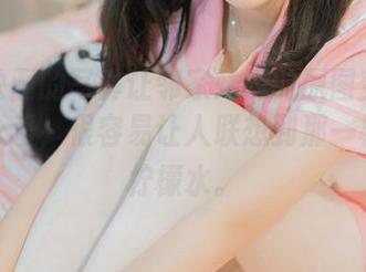 喵糖映画的写真让邻家妹妹的原图变得闪闪惹人爱，很容易让人联想到那一杯冰镇柠檬水。