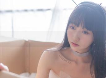 喵糖映画这组网袜兔女郎的精选摄影，感受那些不经意的撩拨
