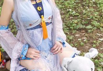 头条女神 – 李思彤的白色一卷，这全套真有让人停下脚步思考的能力。