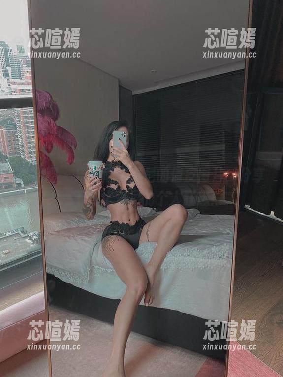 微密圈 - 宋昱欣比基尼的俏皮图片，分享一下对比基尼的个人狂想！