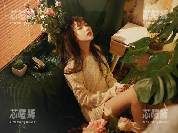小鹿鹿shika的镂空系列，图集里隐藏着些微的叛逆与温柔