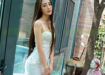 尤果网 – 杨晨晨的女仆：图库精选，好像能闻到轻轻飘来的花香？