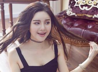 尤物馆 – 一组木木hanna的全套秘书图片，让人瑟瑟发抖的专业态度！
