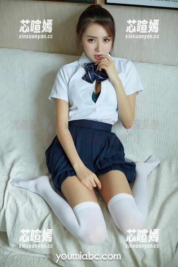 尤蜜荟 - 尹菲：你没见过的体操服美图，下载体验不一样的“柔韧”！