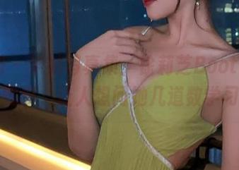 微密圈 – 学妹写真集：徐莉芝Booty那股青春气息，让人想问她几道数学习题！