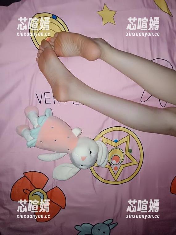 想要个公主抱 “想要个公主抱”为你准备的高清牛仔裤合集,爱得不只是裤子!