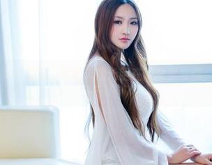 推女郎 – 合集已更新，何奕恋的长腿在网盘里等你，进来找腿吧。