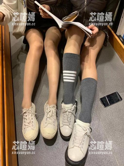 微密圈 - 想知道无敌哒小姨妈的朋友圈是怎样的吗？已经先飘过了她的私拍写真系列。