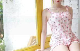 模范学院 – 修女外表下的骚动，77qiqi的美图简直让我想多了！