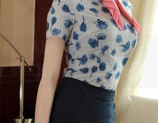 模范学院 – Abby王乔恩的泳衣精选：水面上那点涟漪，似乎都在打量你？