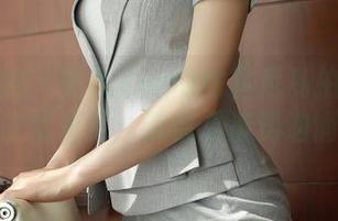 模范学院 – 安琪Yee的比基尼私拍：当海浪遇上比基尼，谁会更波涛汹涌呢？