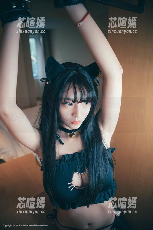 波萝社 - 白裙作品集：靖晓茜sunny和她的白裙，光影交错间，悄悄潜入我的思绪。