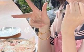 眼酱大魔王w的JK少女写真，壁纸也开始流行反转戏码！