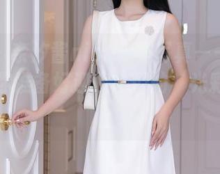 秀人网 – 奈汐酱nice棉袜写真——这里有棉袜，你准备好迎接它们的‘光彩’了吗？
