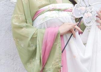 秀人网 – 安妮Tess在私拍中谈短裤，偶尔的简约也是一种态度。