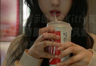 秀人网 – 原图展示的小夕Kitty美腿，分分钟让人联想到那拍不完的风景，真是越看越有趣。