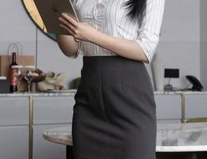 秀人网 – 小逗逗带你玩转连体衣套图，谁说衣服不能有个性？