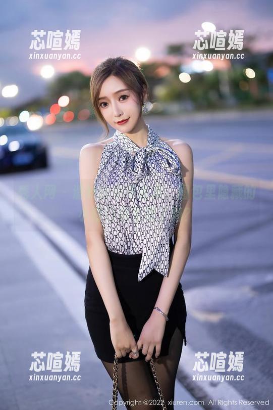 秀人网 - 清妙的吊带合集，图包里隐藏的小窍门你发现了吗？