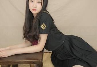 紧急企划 – 校服的另一种姿态，小恩的私房图集泛起一阵小波澜