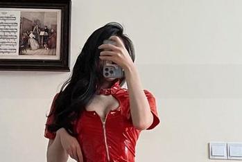 微密圈 – 你没听错，纪念小小v的绝妙身材图包，震撼免费上线！