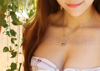 美媛馆 – 伊雨蔓Fiona对她的“女友”情有独钟，全集原图也不藏着掖着！